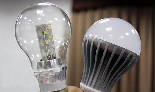 改良型LED灯泡实现全方位照明 赢*佳发明奖.jpg