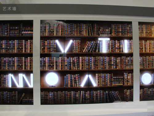 3.5mm拼缝液晶拼接引领潮流 应用时代已开启？.jpg