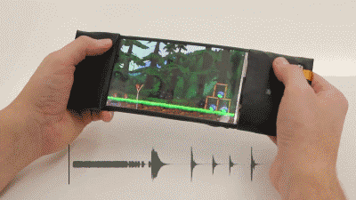 全球首款柔性屏智能手机太魔性了,分分钟被掰