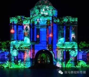 看2016悉尼灯光音乐节的大型户外投影秀 4.jpeg