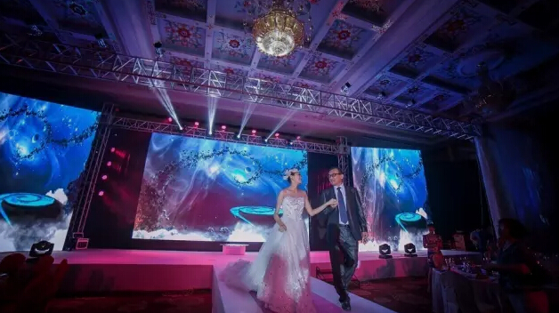 你的LED屏幕值多少钱?--婚礼LED屏幕大揭秘