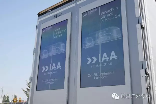 德国黑科技？卡车上装块电子纸显示屏 4.webp.jpg