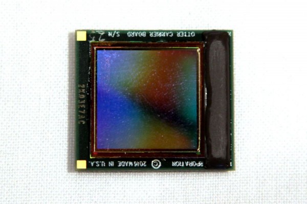 微型OLED屏幕问世，像素密度高达2940ppi 1.JPG