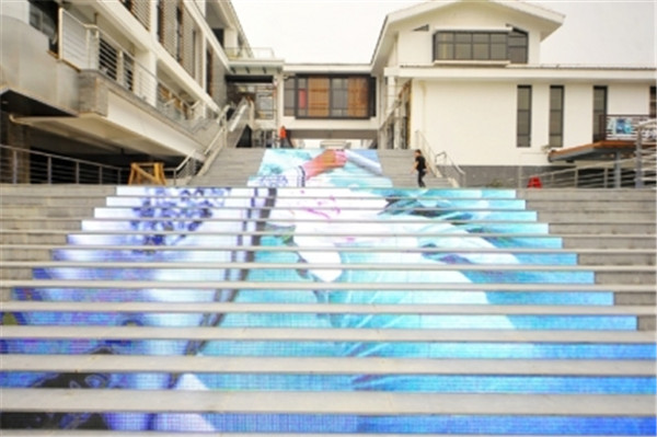 009 扬州LED楼梯屏.jpg