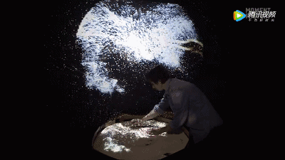吃货圈流传的秘闻 让你不可思议的数字餐厅 4.gif