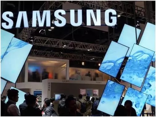 加速发展OLED，液晶面板未来走势如何 2.webp.jpg