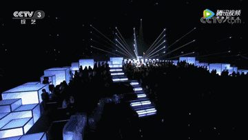 大气磅礴的舞美视觉 8.gif
