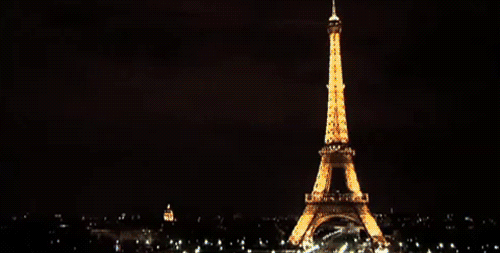 看世界各地标建筑是如何做景观亮化的 1.gif