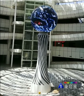观天之眼 雷曼·康硕展LED伸缩球形屏伴你遨游太空 4.png