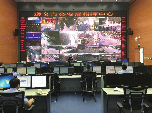 铸智慧大屏，保城市平安 5.jpg