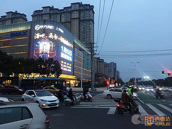 透明显示：未来商显的新神器吗 2.jpg