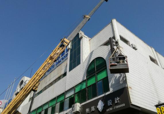 潍坊市首个户外广告设置管理规划获批 楼顶和立柱广告全拆除.jpg