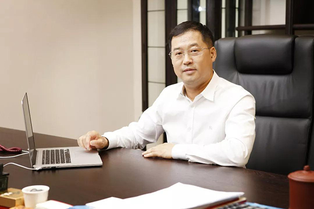 2018中国上市公司*佳CEO榜单 利亚德李军登榜 1.jpg