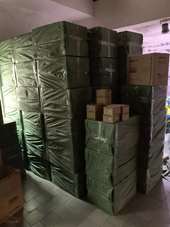 雷士照明联合警方打假，破获1.45亿假冒案 4.webp.jpg