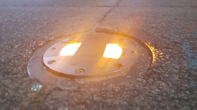 提高道路安全，韩研究员开发LED嵌入式人行道系统 2.jpg
