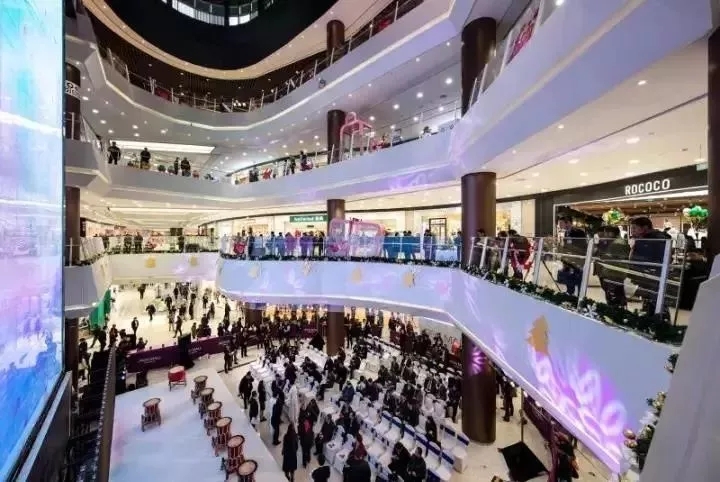 这面3层楼高的壹品玉屏，带火这座16万㎡购物中心的线下营销 12.webp.jpg