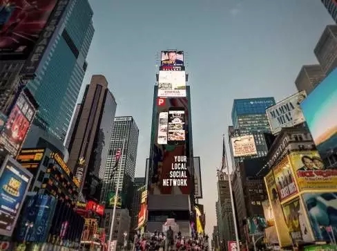 户外广告领跑全球所有传统媒体 12.webp.jpg