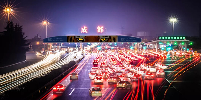 户外媒体将持续领跑广告行业 2.webp.jpg