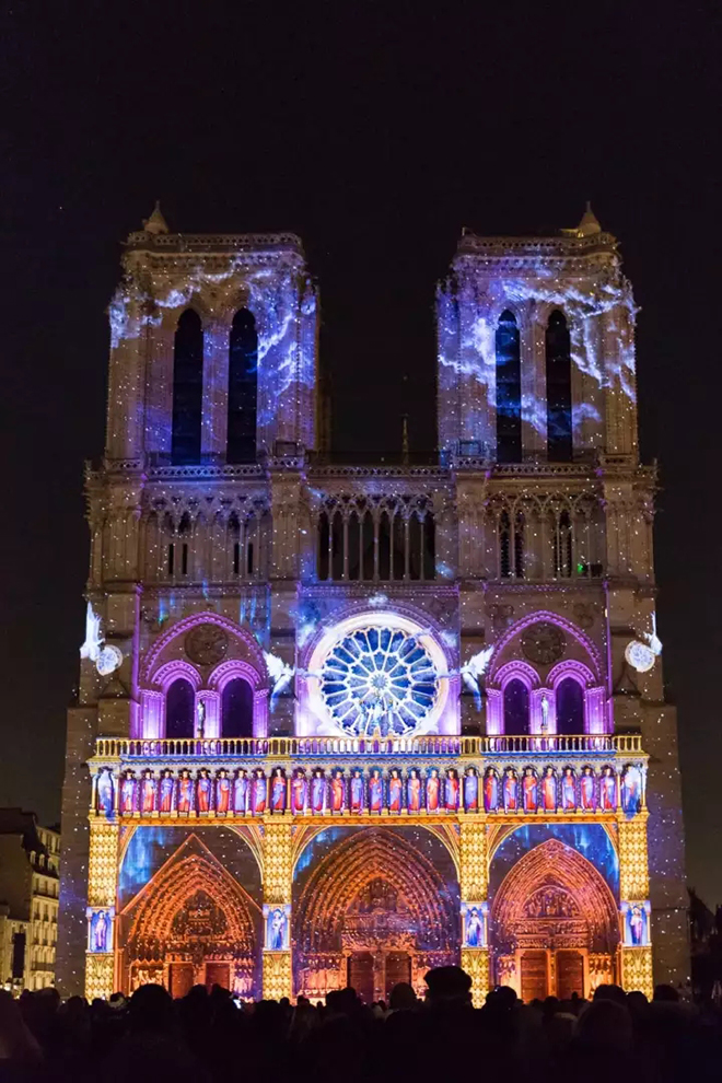 重温巴黎圣母院灯光秀 9.webp.jpg