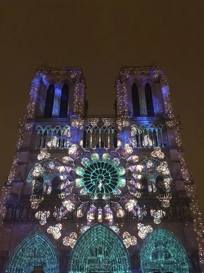 重温巴黎圣母院灯光秀 13.webp.jpg