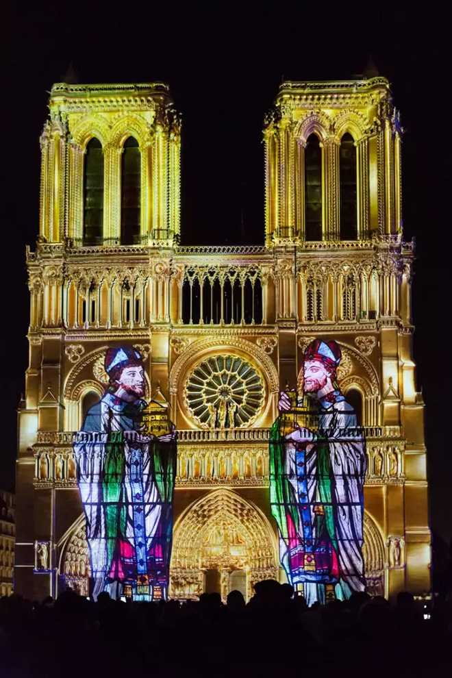 重温巴黎圣母院灯光秀 15.webp.jpg
