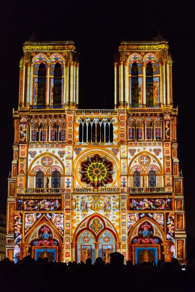 重温巴黎圣母院灯光秀 19.webp.jpg