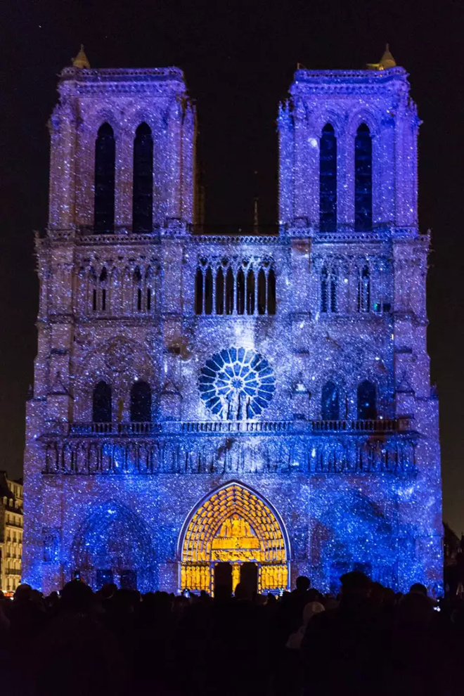 重温巴黎圣母院灯光秀 21.webp.jpg