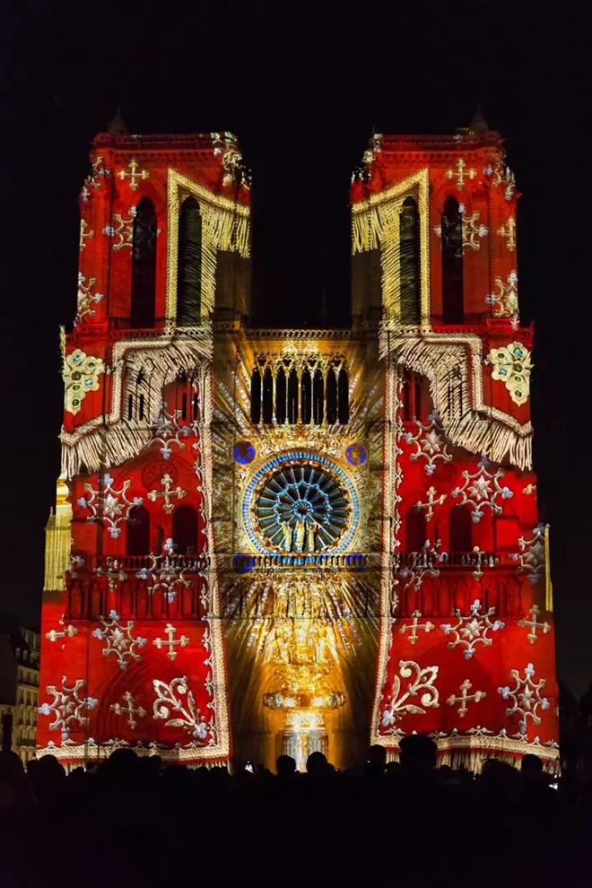 重温巴黎圣母院灯光秀 22.webp.jpg