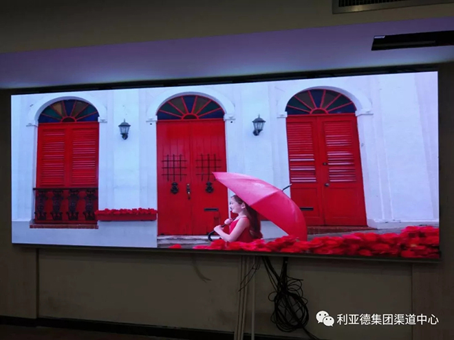 高端小间距，卓越显非凡 7.webp.jpg