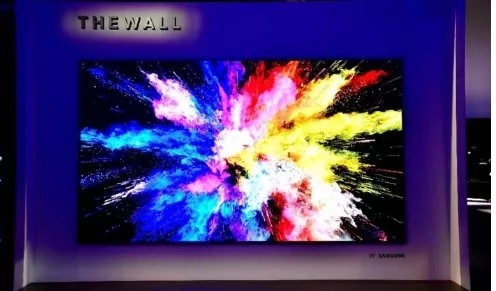 三星的模块化microled(modular microled)显示屏(the wall)