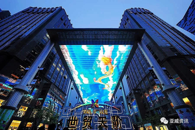 贸易摩擦下 面板市场大乱难甩亏损阴影 3.webp.jpg