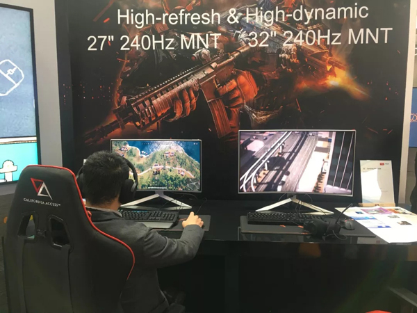 TCL华星首次亮相47吋条形屏 9.webp.jpg