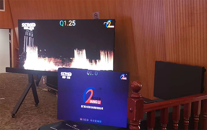 强力巨彩展品.jpg