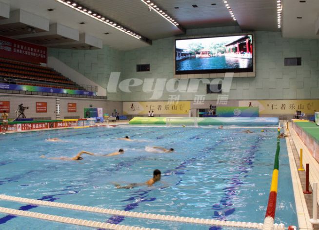 山东省体育中心游泳馆室内全彩led显示屏
