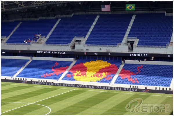 纽约红牛体育场户外全彩LED显示屏大屏幕_深
