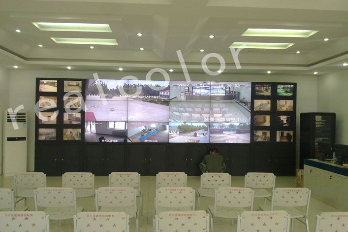 赤峰市红山区某军区汽修厂信息室液晶拼接墙_