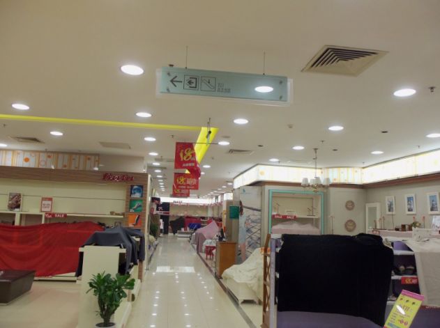 新世界商场LED照明改造_深圳市拓普光科技有